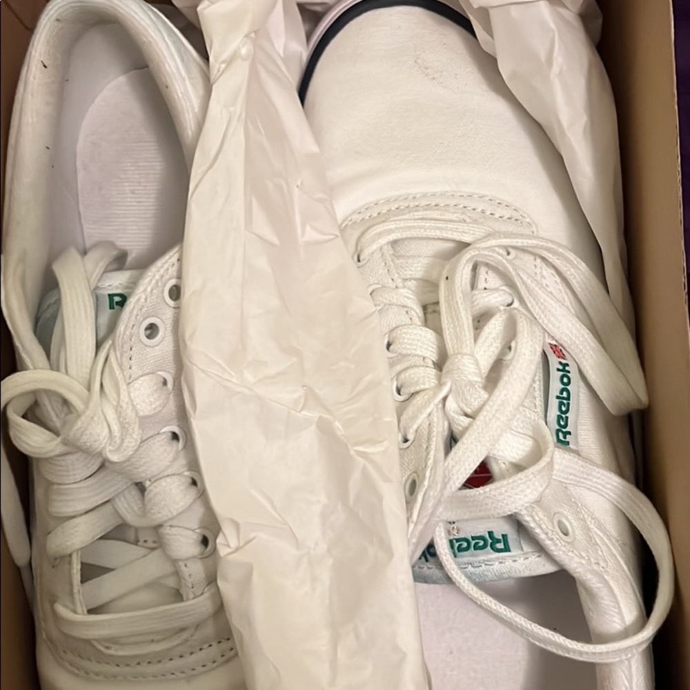 Reebok size 8.5 - Picture 1 of 4